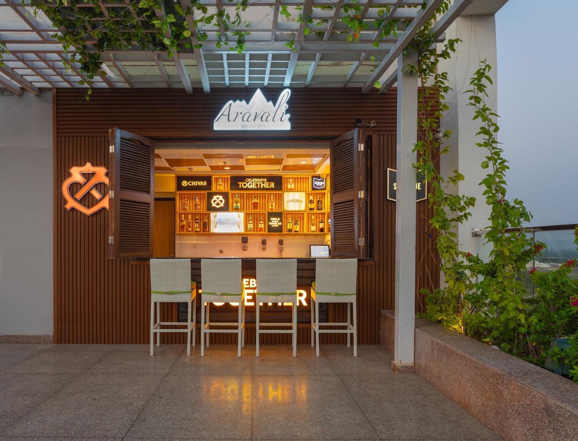 Doubletree By Hilton Jaipur Amer Екстериор снимка