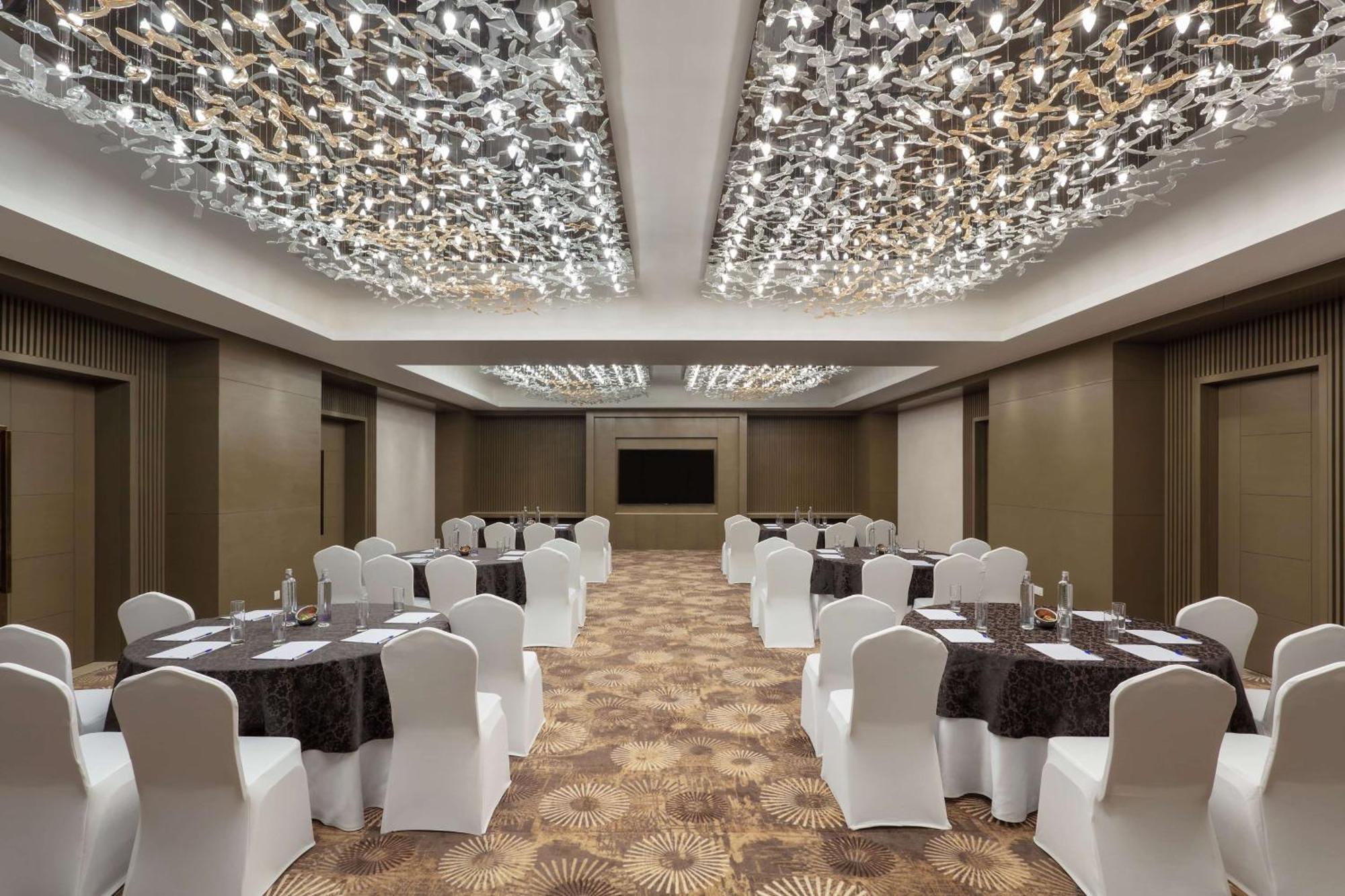 Doubletree By Hilton Jaipur Amer Екстериор снимка